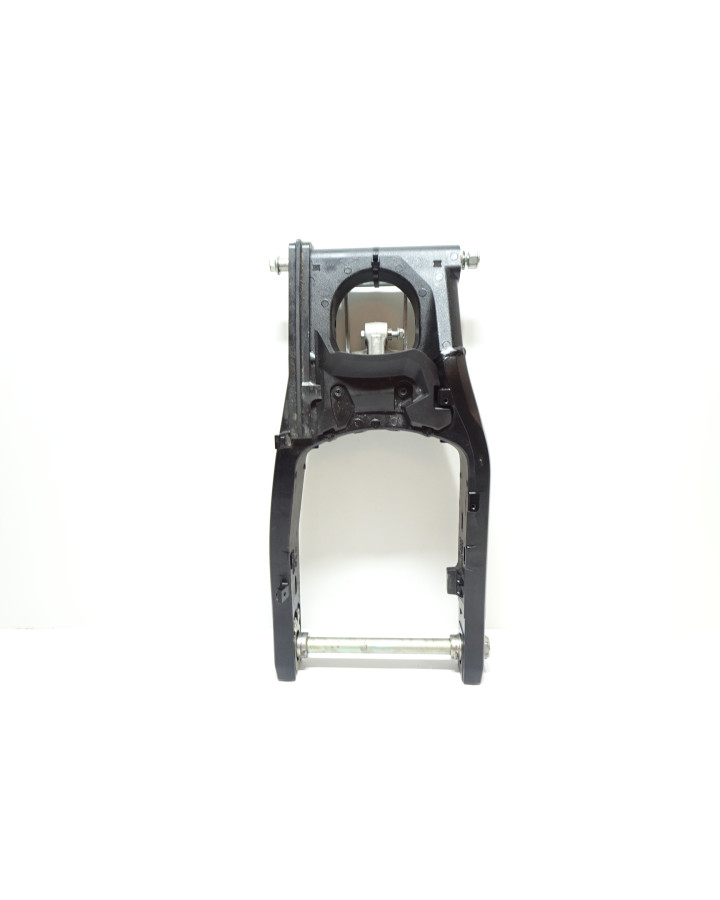 Suzuki GSX-8S, sving