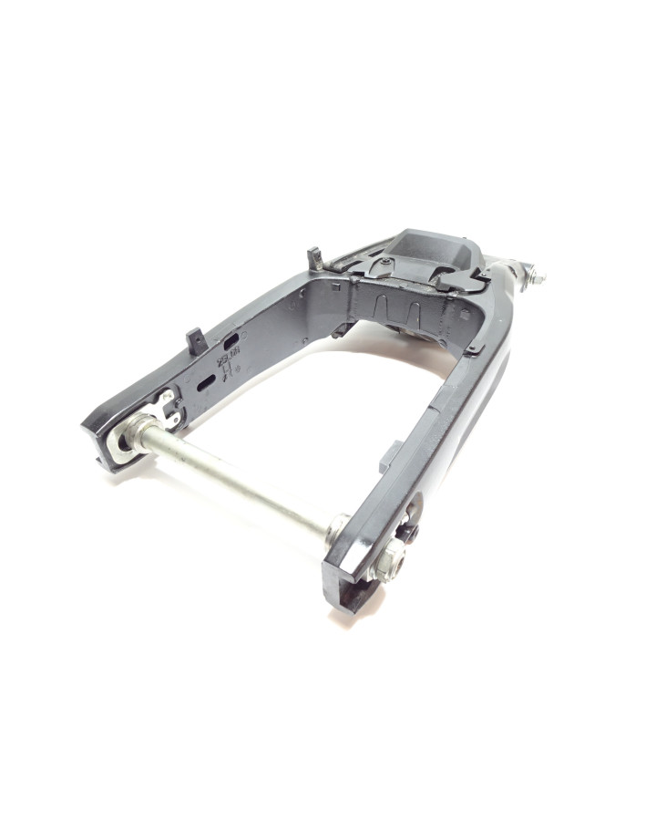 Suzuki GSX-8S, sving