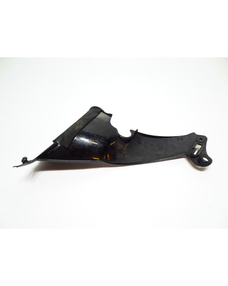 Yamaha YZF-R1, inre sidokåpa vänster