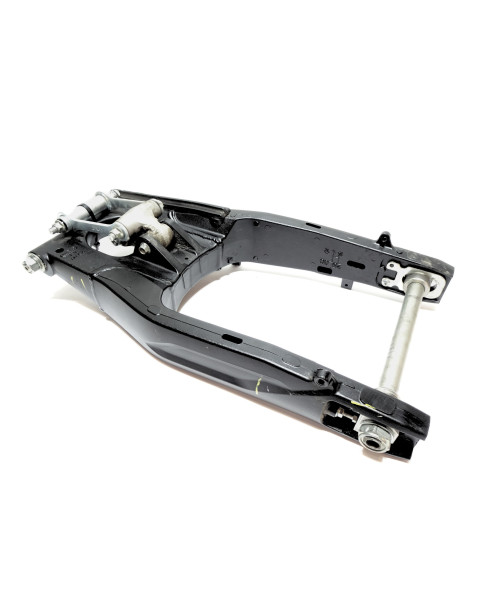 Suzuki GSX-8S, sving