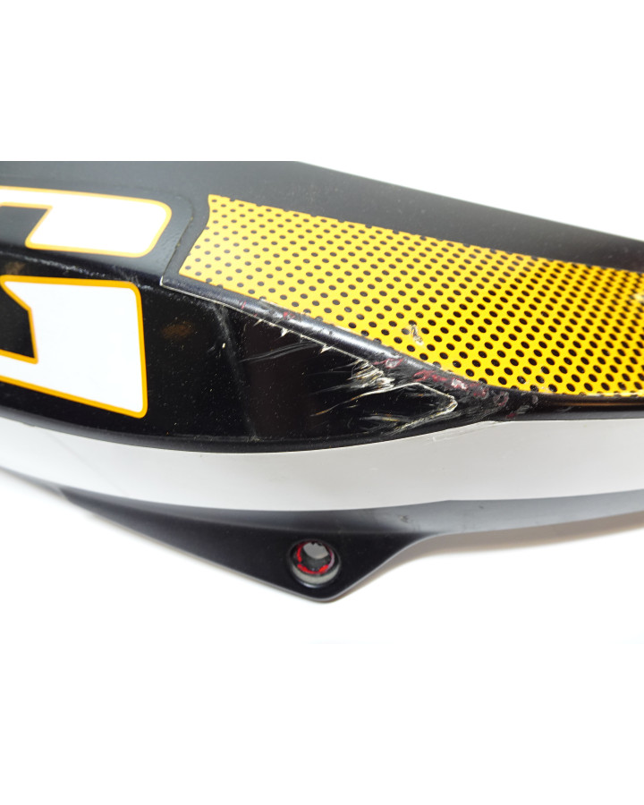 Piaggio NRG, bakre sidokåpa höger