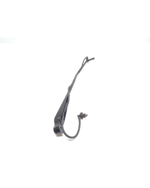 Aixam S8, torkararm fram 2