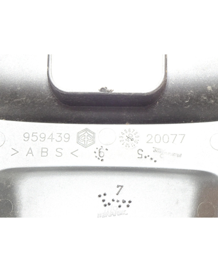 Piaggio NRG, bakre mittkåpa