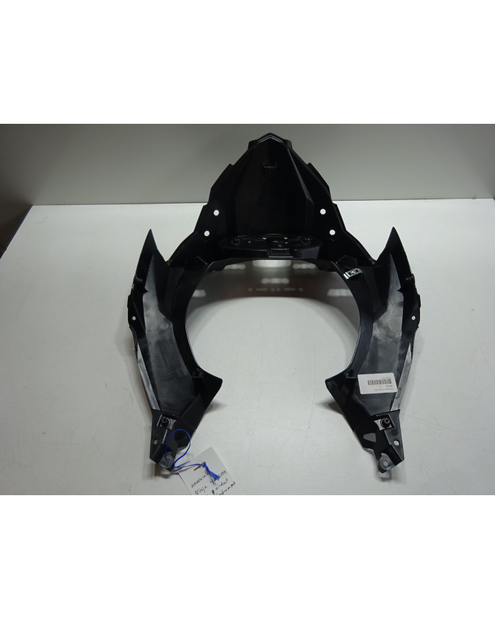 Kawasaki Ninja 400, övre airduct,...