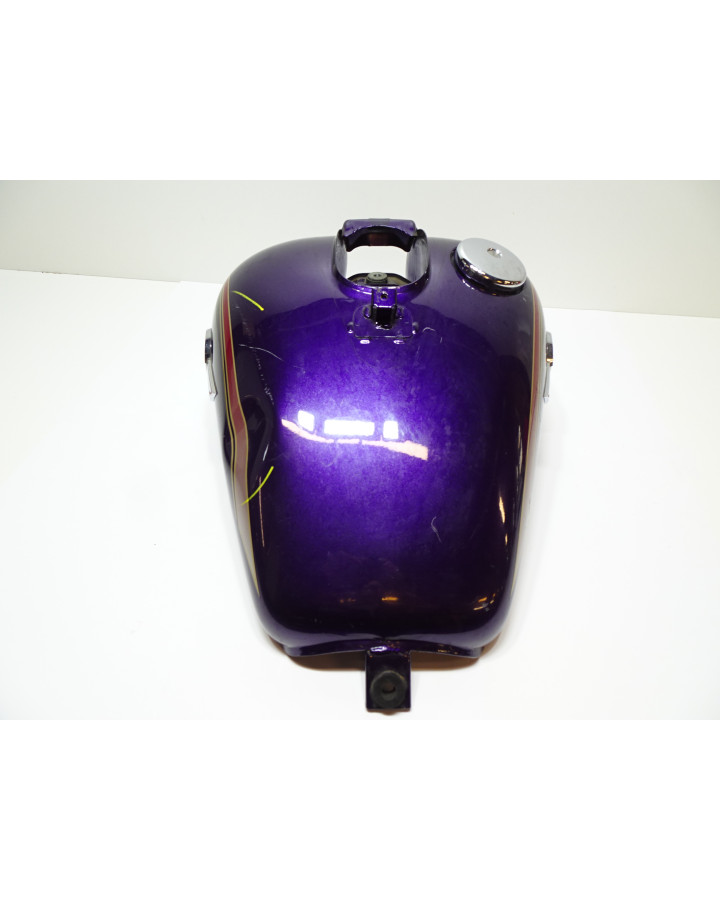 Kawaski VN800, bränsletank