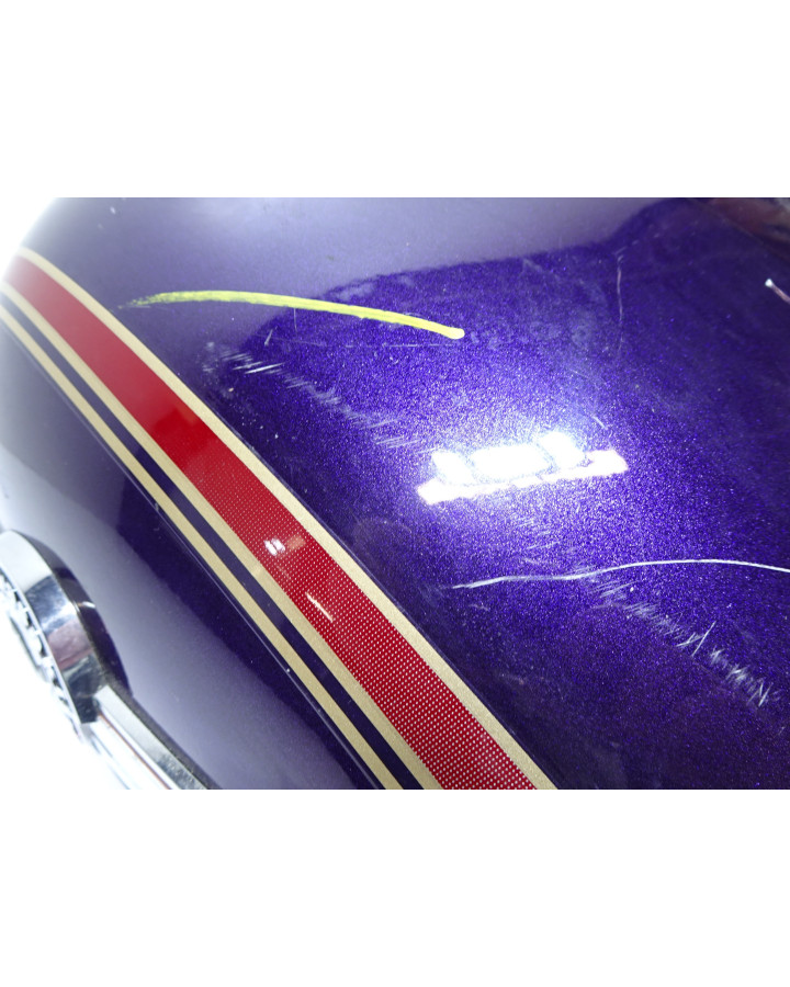 Kawaski VN800, bränsletank