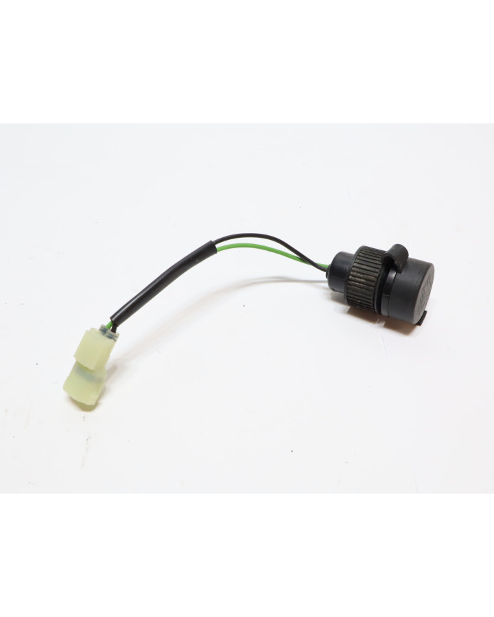 Stels Geupard Trophy 800, 12v uttag