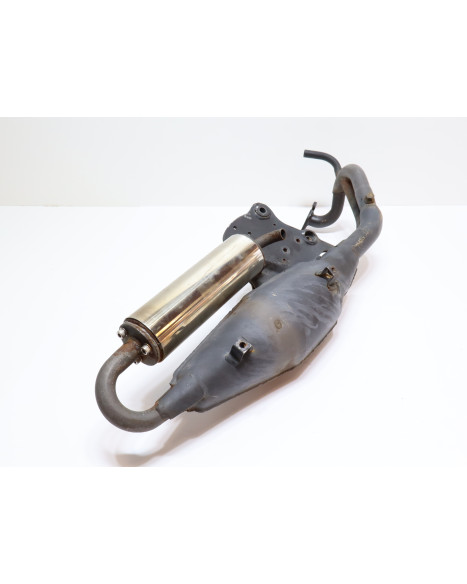 PGO G-Max, avgassystem