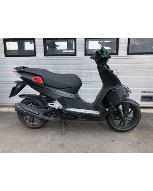 Peugeot Speedfight 4