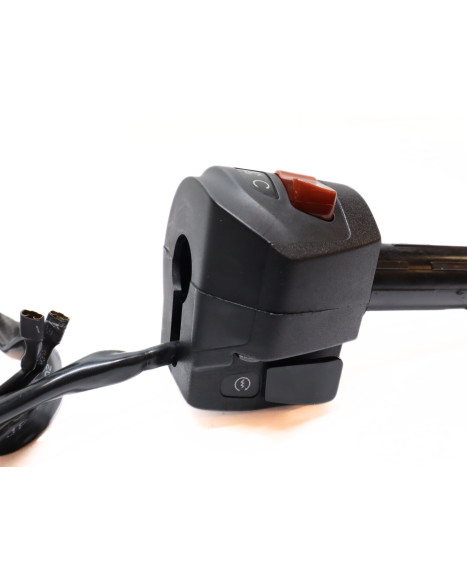 KTM 125 Duke, omkopplare med gashandtag höger