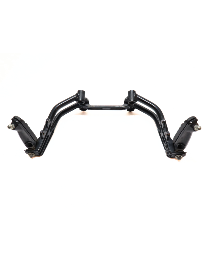 KTM 125 Duke, passagerarfotpinne komplett (par)