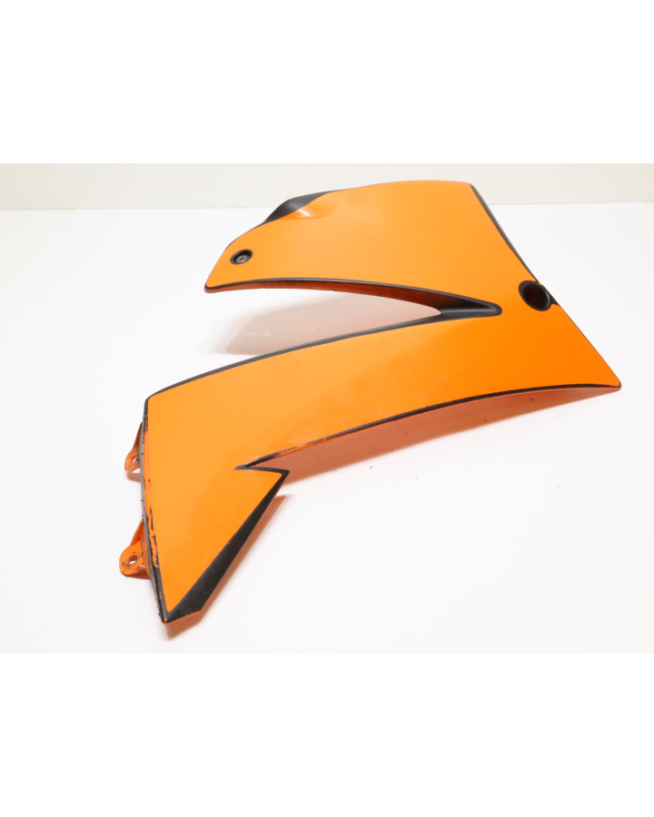 KTM 625 SXC, kylarvinge höger