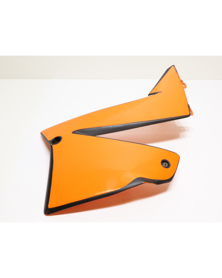 KTM 625 SXC, kylarvinge höger