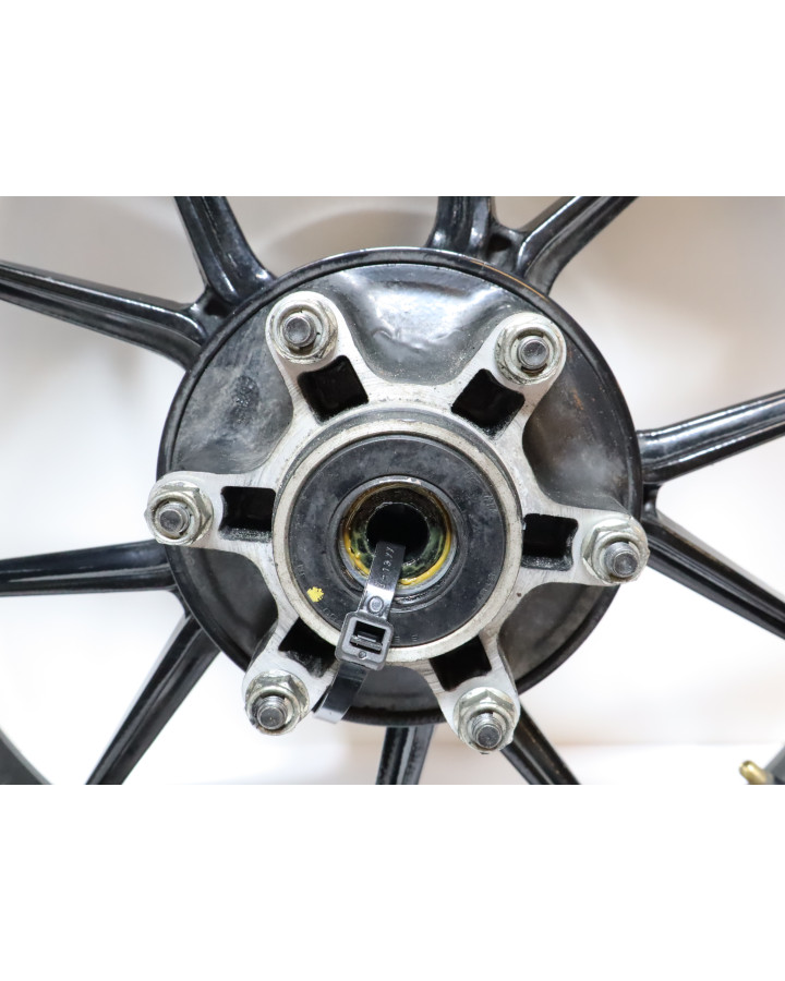 KTM 125 Duke, bakfälg