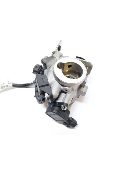 KTM 125 Duke, gasspjäll/insprut