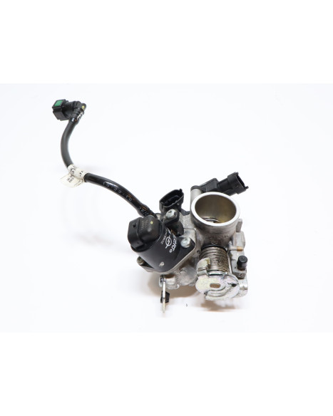 KTM 125 Duke, gasspjäll/insprut