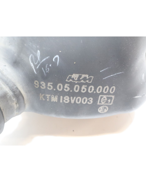 KTM 125 Duke, mittenljuddämpare