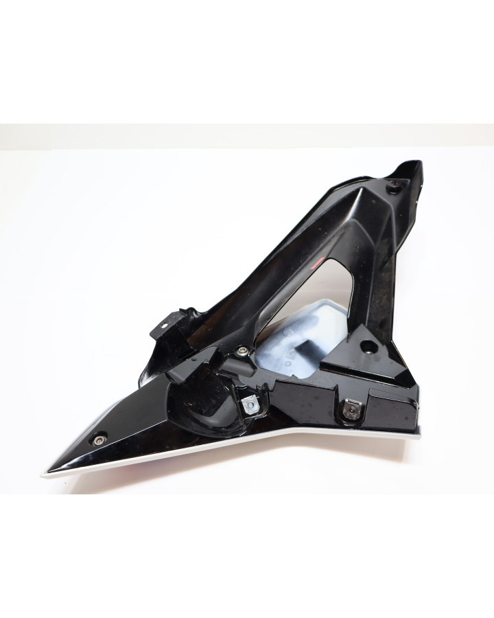 BMW G310R, främre sidokåpa höger