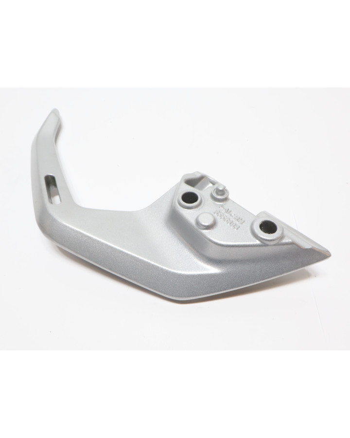 BMW G310R, passagerarhandtag höger