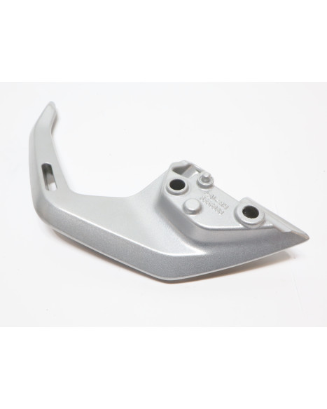 BMW G310R, passagerarhandtag höger