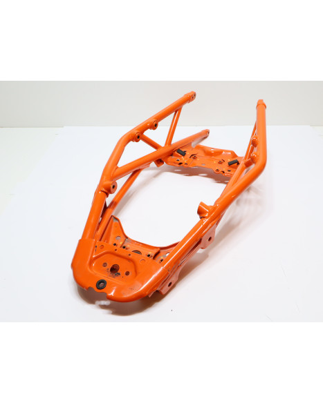 KTM 125 Duke, bakram