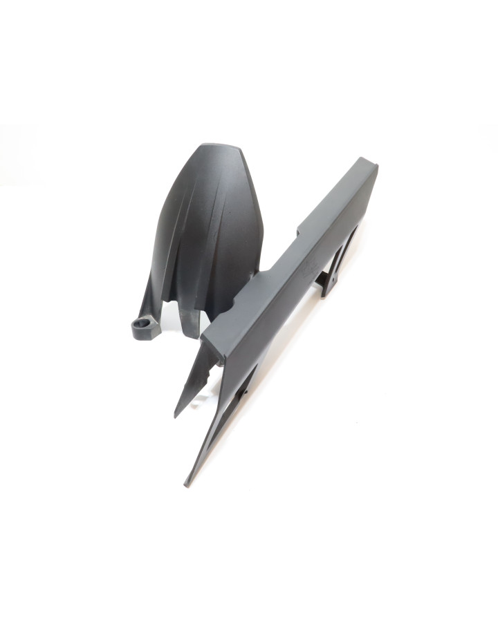 KTM 125 Duke, kedjeskydd