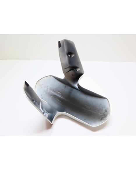 BMW G310R, framskärm