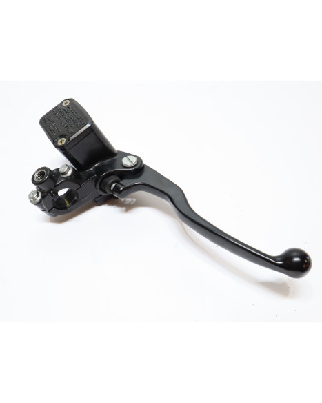 KTM 125 Duke, bromscylinder fram