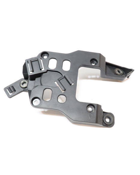 BMW G310R, fäste ECU