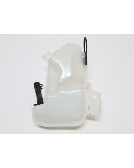 BMW G310R, expansionskärl