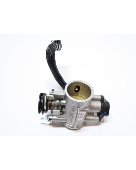 BMW G310R, gasspjäll/insprut