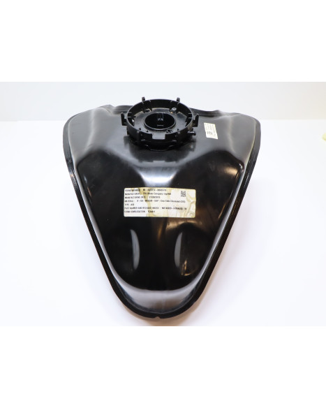 BMW G310R, bränsletank