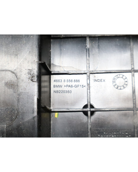 BMW G310R, batterilåda