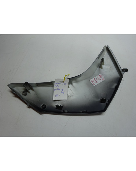 MotoCR T-Rex, nedre sidokåpa fram höger