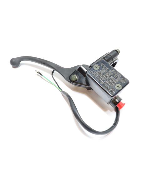 Drax Awesome, bromscylinder fram