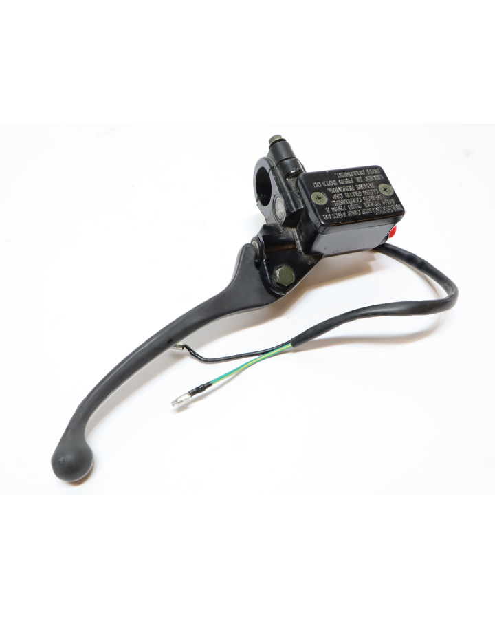 Drax Awesome, bromscylinder fram