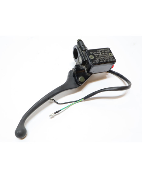 Drax Awesome, bromscylinder fram