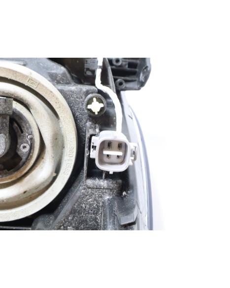 Ligier JS50, framlykta vänster