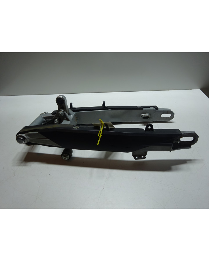 KSR Moto TR 50 SM, sving