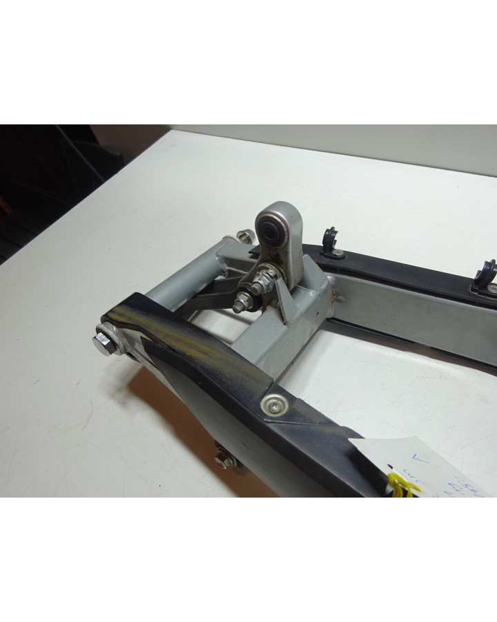 KSR Moto TR 50 SM, sving