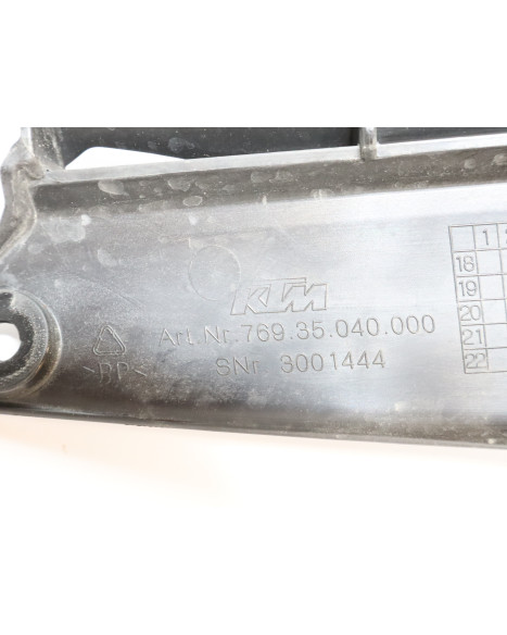 KTM 690 SMC, kylargaller