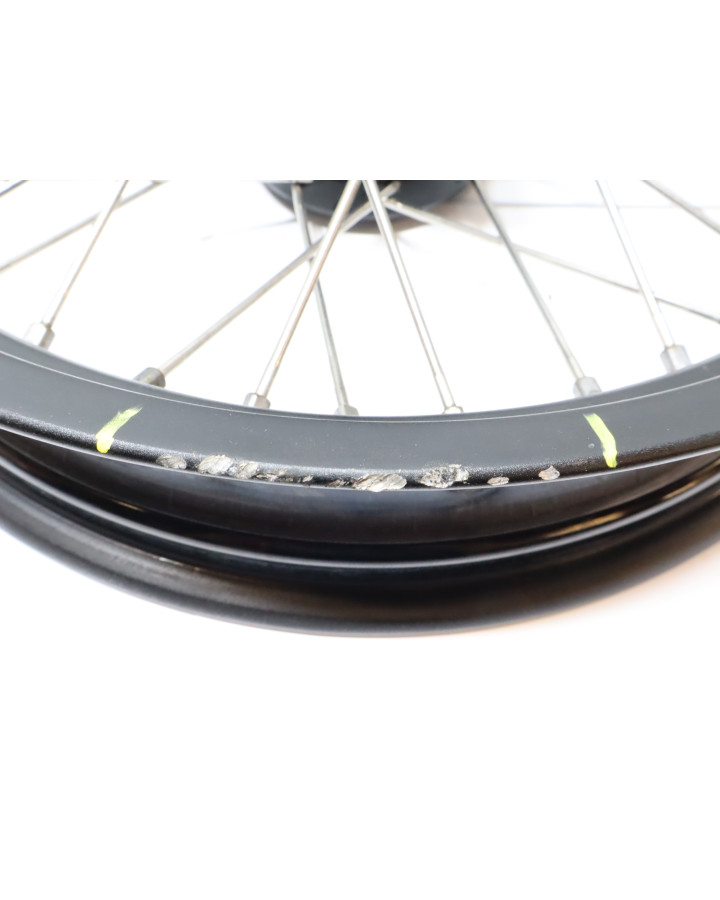 KTM 690 SMC, framfälg