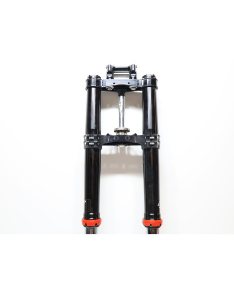 KTM 690 SMC, framgaffel