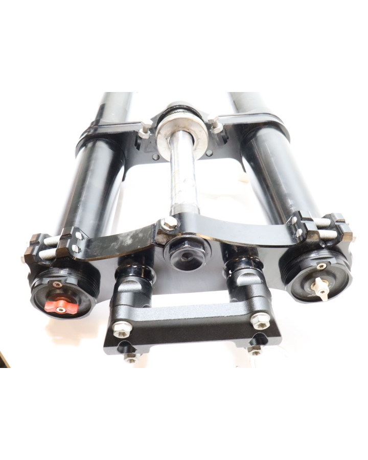 KTM 690 SMC, framgaffel