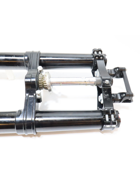 KTM 690 SMC, framgaffel