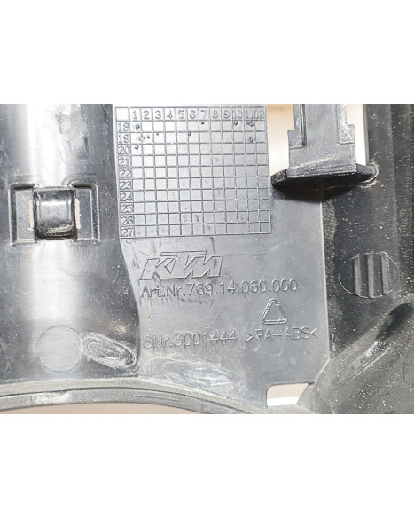 KTM 690 SMC R, fäste hastighetsmätare/framlykta