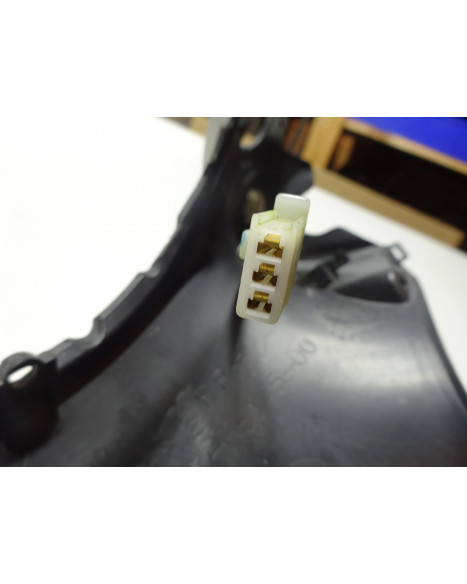 Yamaha Neos 4, bakre styrkåpa