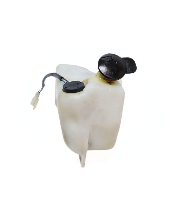 Keeway RY6, oljetank