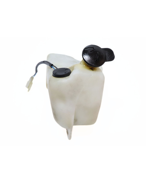 Keeway RY6, oljetank