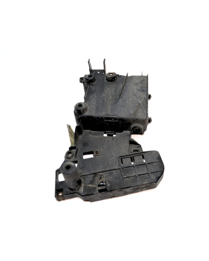 Yamaha XVS 1100A Dragstar, batterilåda